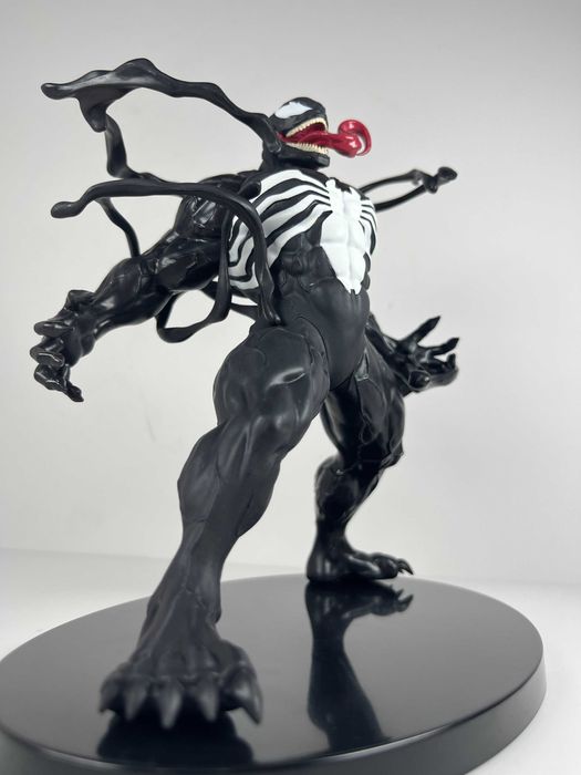 Фігурка Venom від Luminasta - Веном Едді Брок Marvel