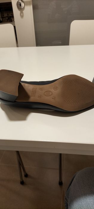 Sapatos salto médio