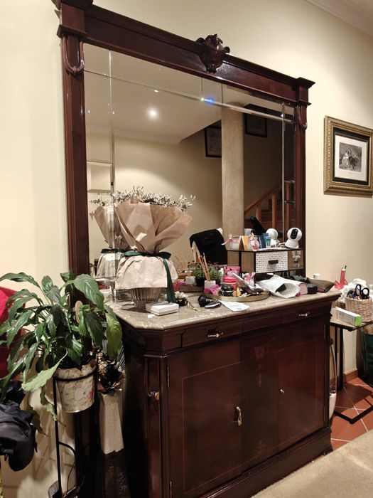 Móvel aparador madeira com espelho antigo