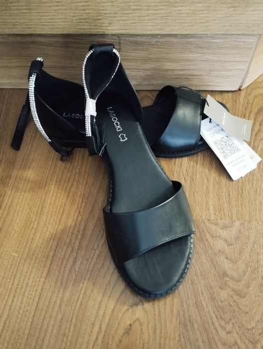 Skórzane sandały Lasocki, nowe z metką, 36