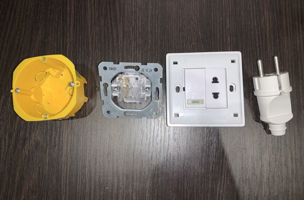 Розетки, выключатели, автоматы, распределительные коробки.