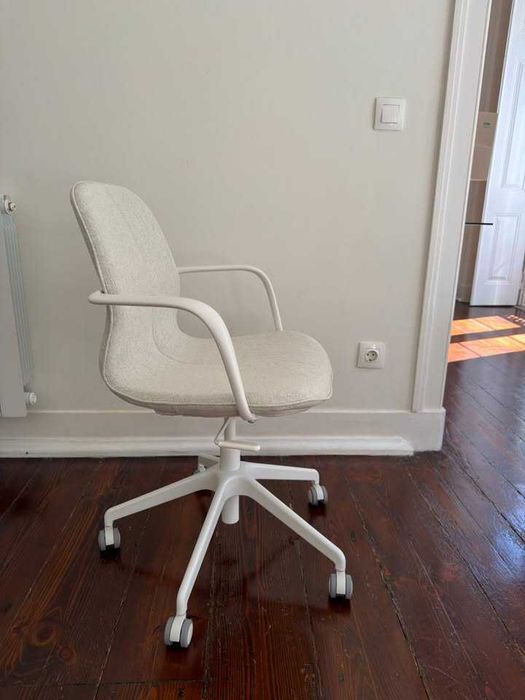 Ikea Trotten Sit/Stand Desk and Langfjall chair