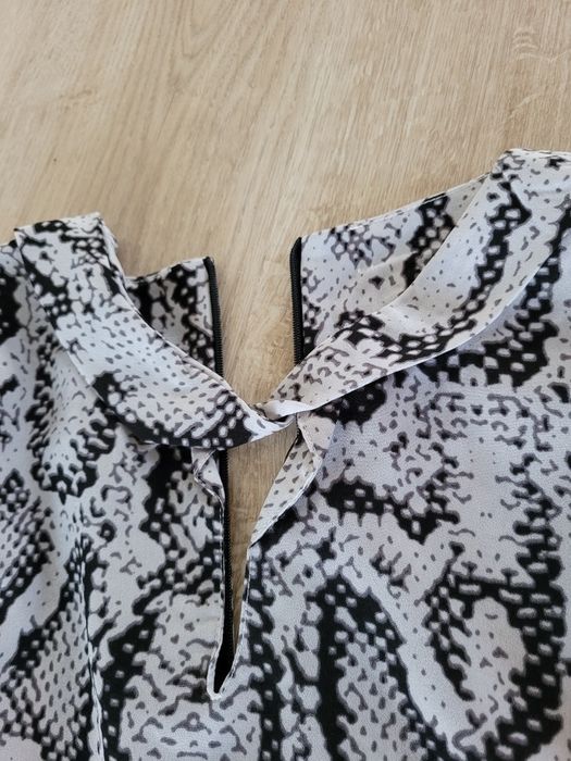 Sukienka r. S  Nowa bez metki