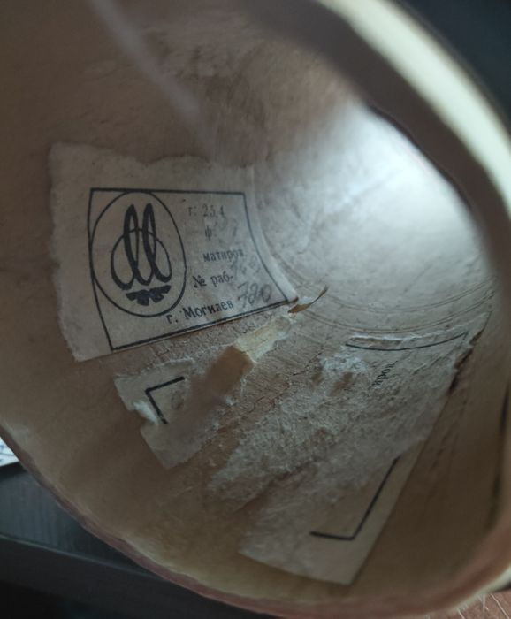 Нитка швейна  в бобіні