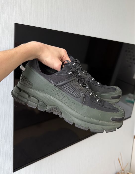 Продам кросівки Nike Zoom Vomero Roam Olive US 12.5 / EUR 47 / 30.5 см устілка Чудовий стан 100% ОРИГІНАЛ