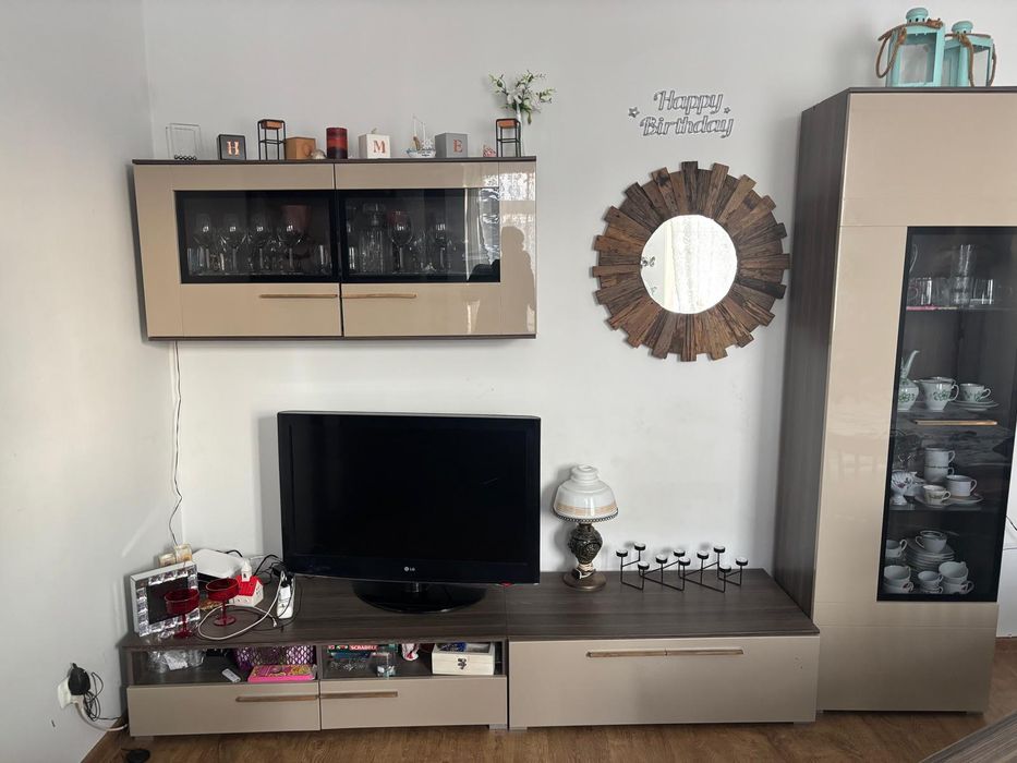 Sprzedam meble do salonu.