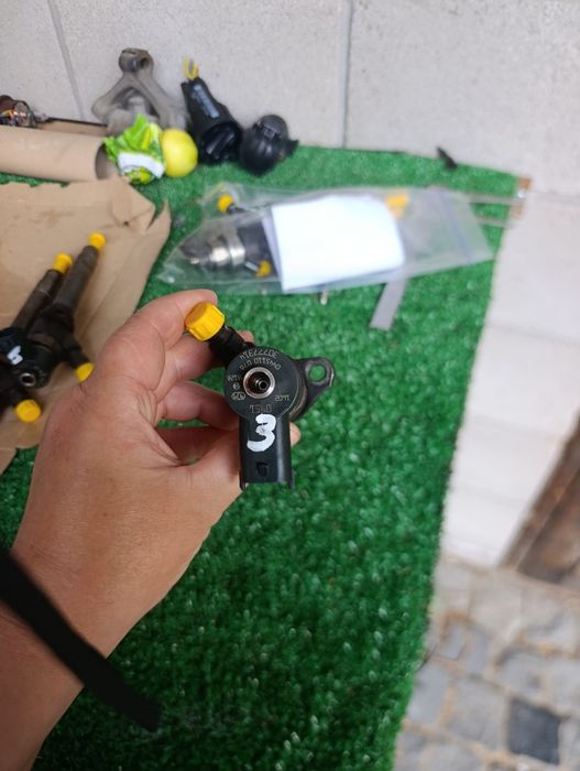 Форсунки. 2.4 D Volvo.