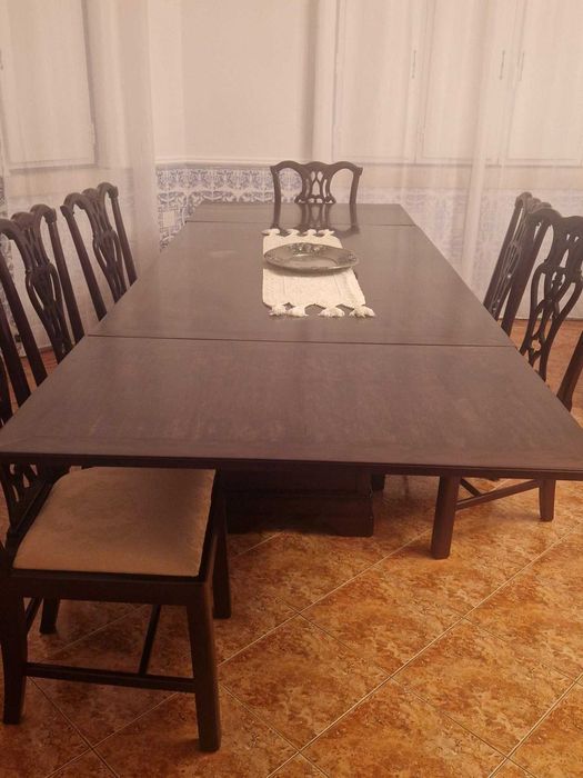 Mesa sala + 6 cadeiras estilo Luis XV em cerejeira