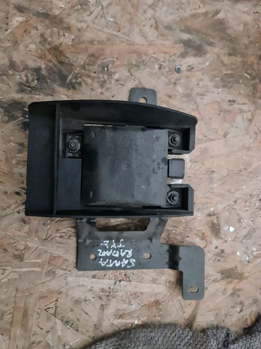 Modul radar distronic santa fe hyundai .