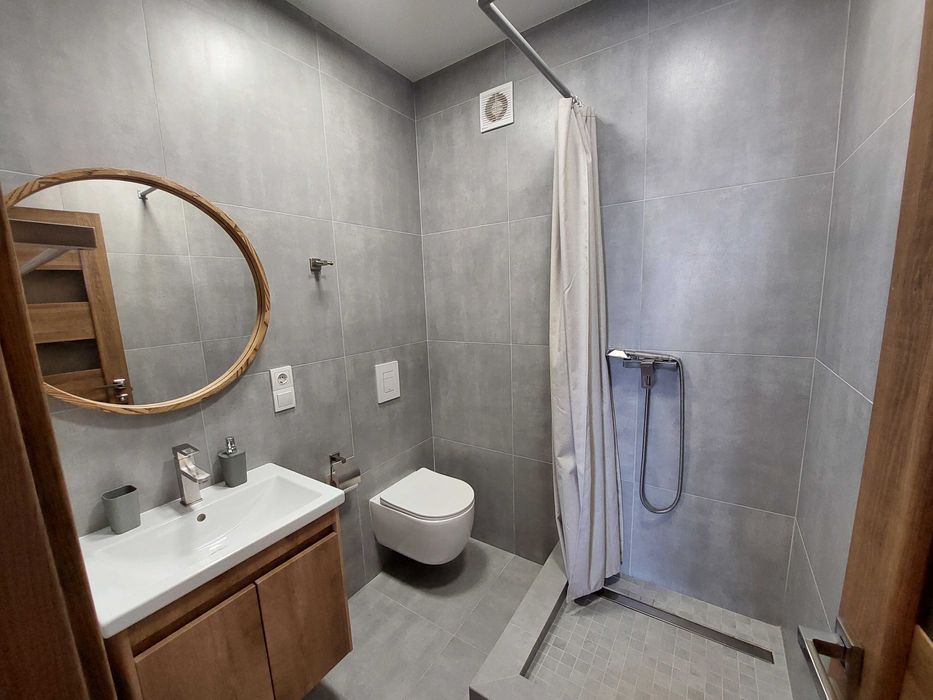 Нова квартира  Центр Парковка  Подобова оренда Потижнево Family Estate