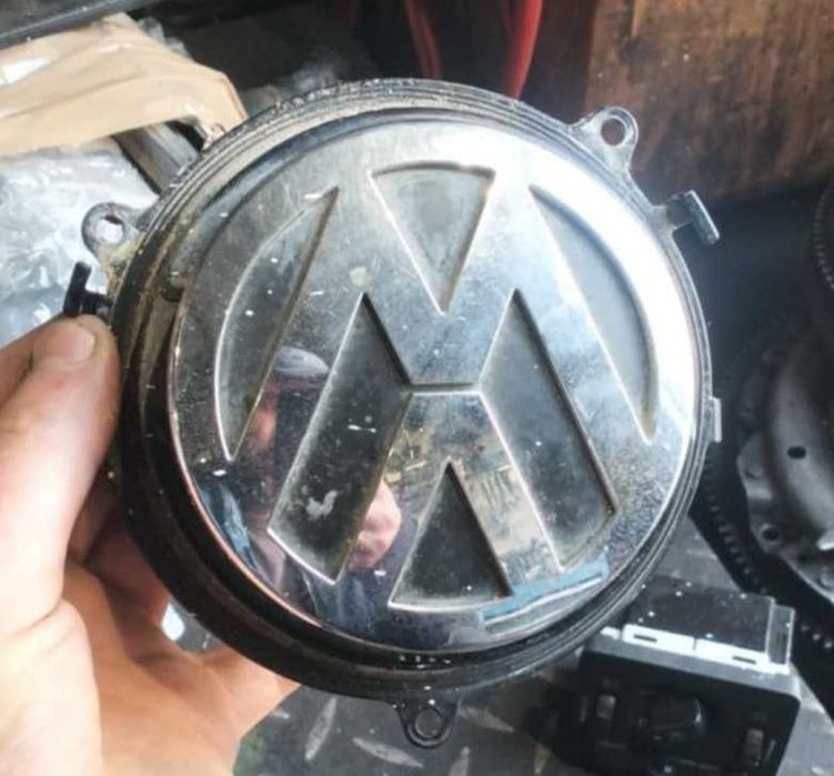 zamek klamka bagażnika VW Passat B6 Golf VI
