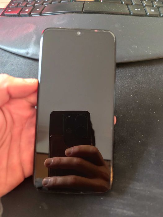 Telemovel Xiaomi Redmi 7 - desbloqueado com capa TT e vidro temperado