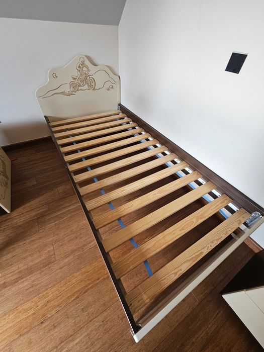 Łóżko młodzieżowe MEBLIK