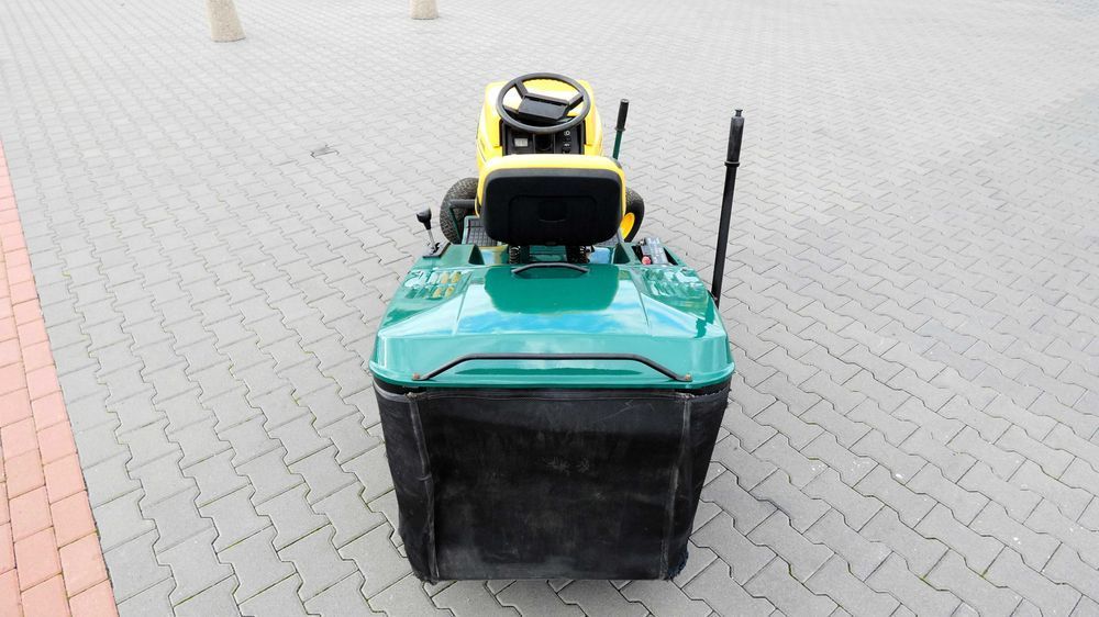 Traktorek kosiarka Yard-Man HN7155 Briggs&Stratton (180903.5) - Baras