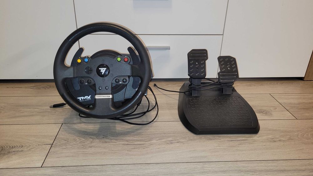 Kierownica Thrustmaster TMX – PC / Xbox