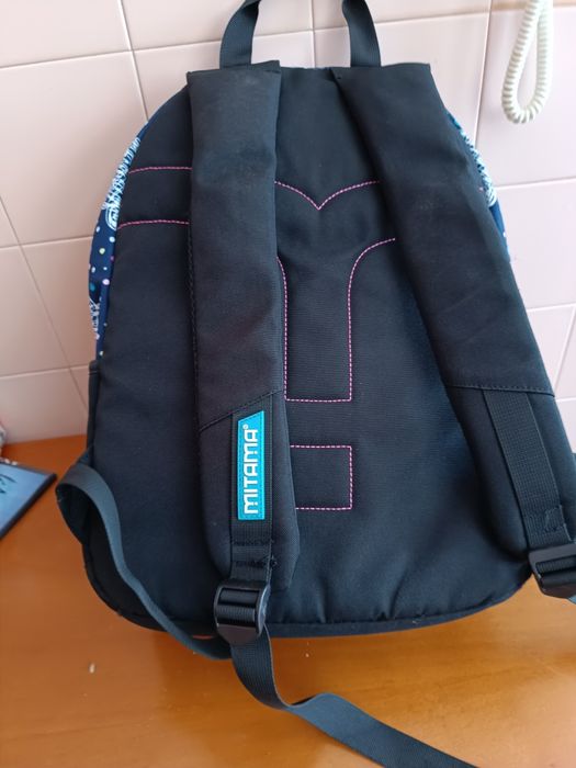 Mochila escolar como nova