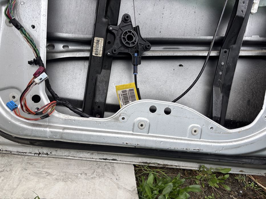 chrysler  dodge  grand vovager błotnik klapa drzwi maska