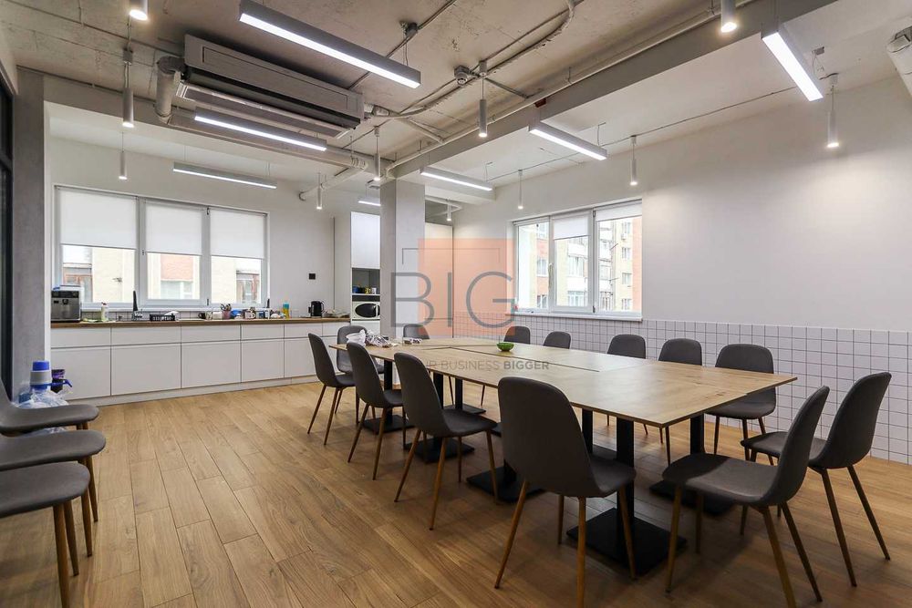 Приміщення 378 м2 з кондиціонерами та ремонтом за вул. Коновальця