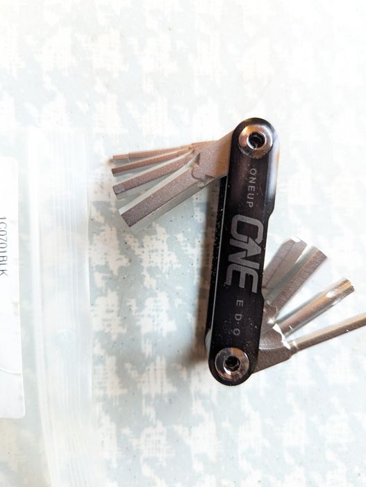 Мультитул Oneup EDC lite вело