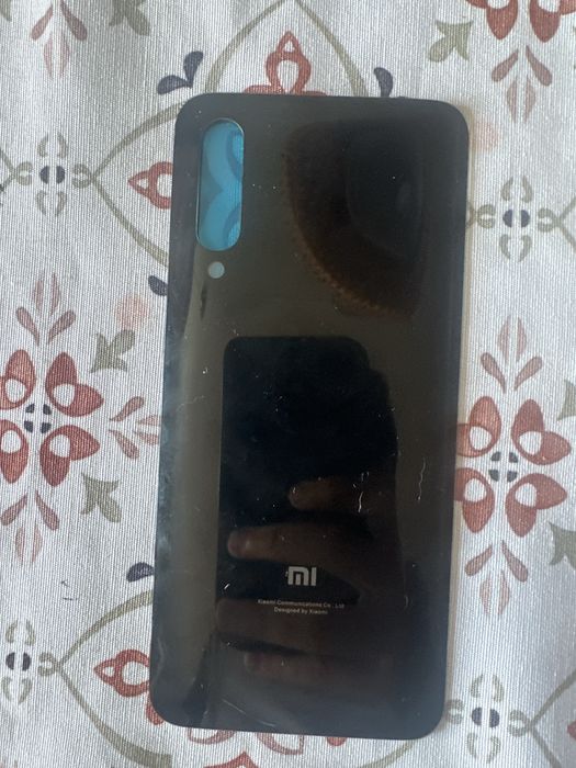 Pelocilas e parte de traz de xiaomi mi 9