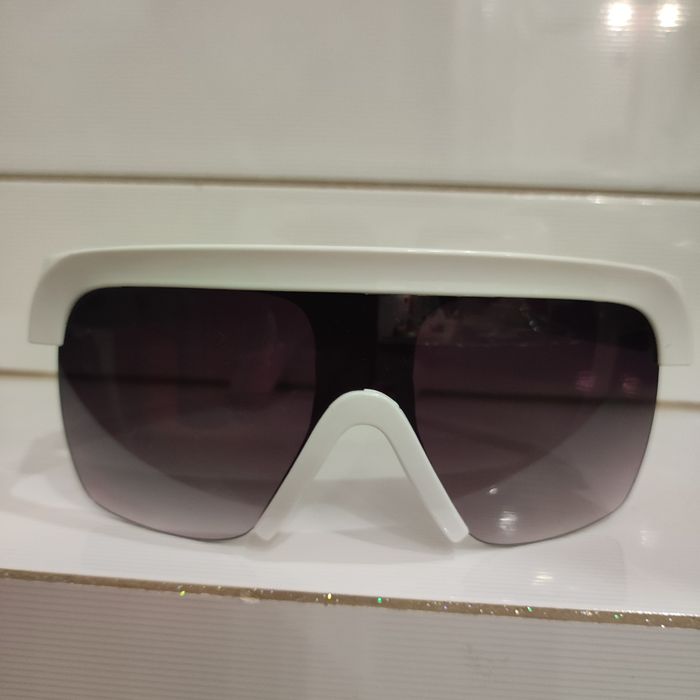 Okulary przeciwsłoneczne Biała oprawa