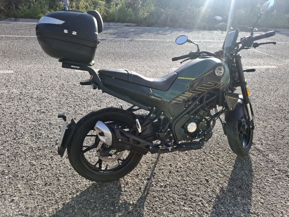 Benelli Leoncino 125