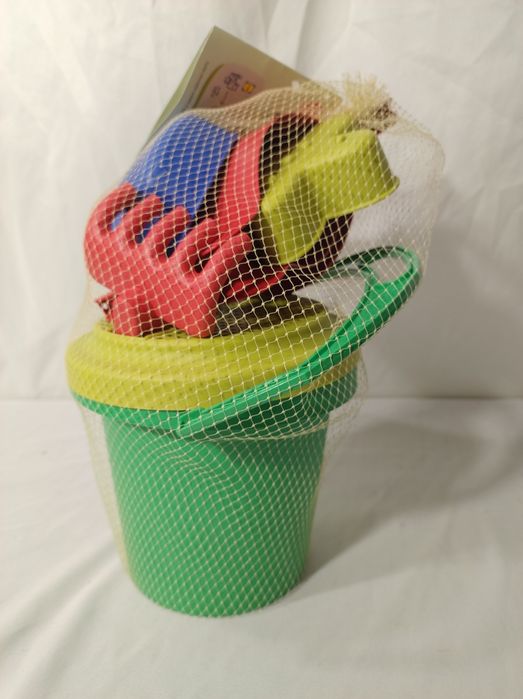 Zestaw zabawek do piaskownicy