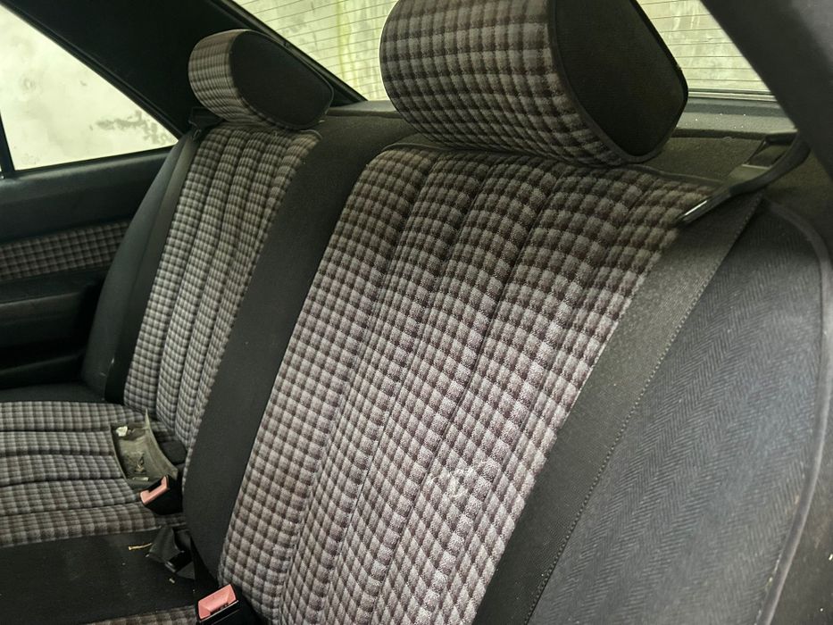 Vendo Mercedes 190d2.5turbo diesel