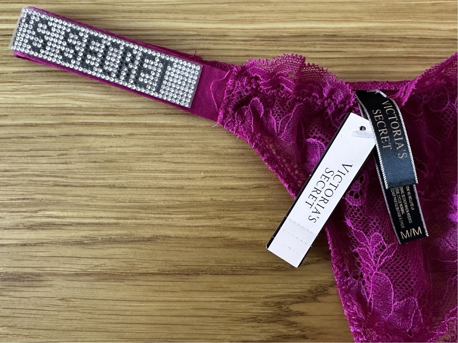 Kmplet bielizny Victoria’s Secret 75C stanik + stringi C75 34C