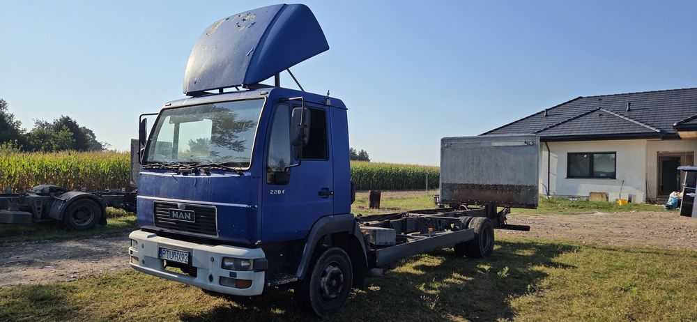 Man 12-220 L2000 rok 2002 rama Winda Okazja 14-250 mercedes scania daf