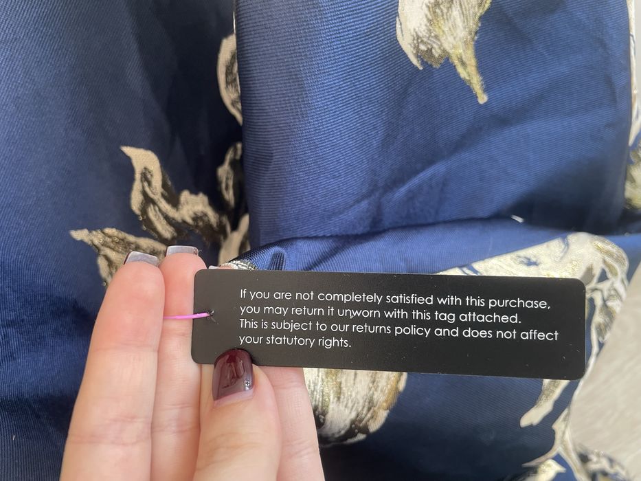 Вечірня сукня жіноча