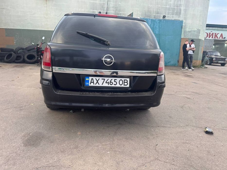 Срочно продам Опель Астра Н 2007