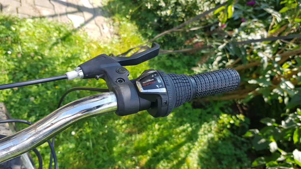Rower  amortyzowany 26 Utara Wave, przerzutki Shimano
