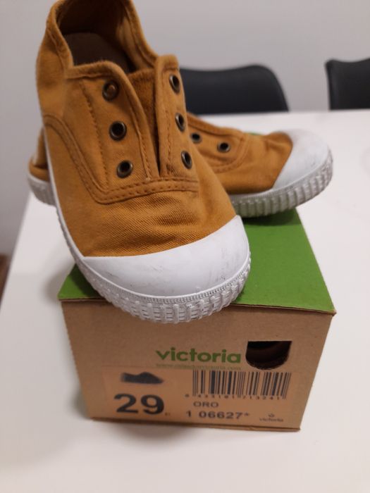 Ténis Victoria 29