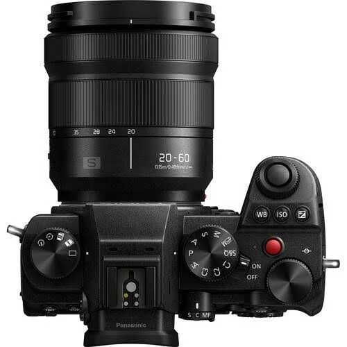 Panasonic Lumix S5 + Lente Lumix S 20-60mm (Kit) – Como Nova