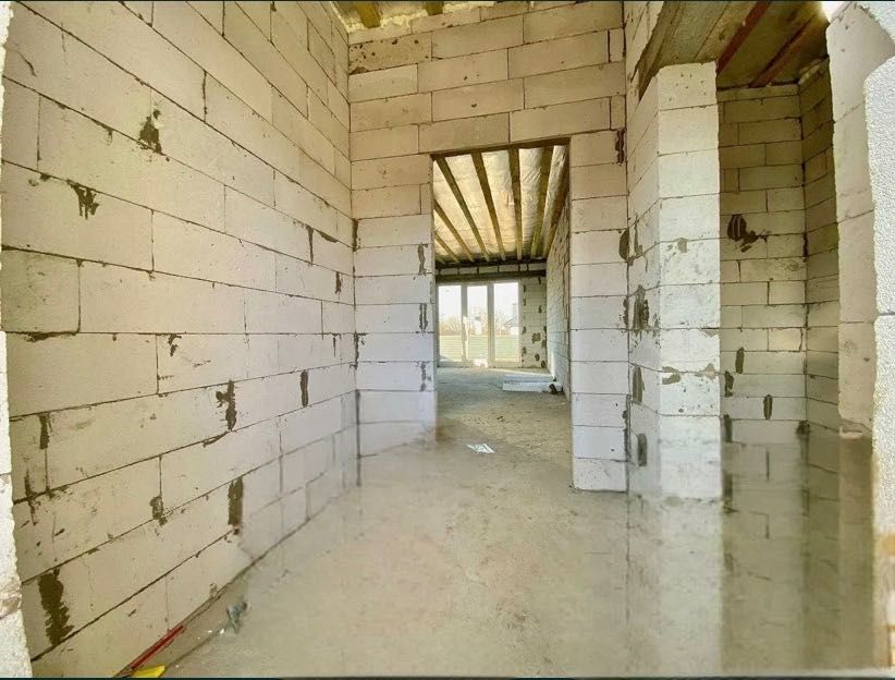 Власник продам будинок 100 квадратів 100000уо