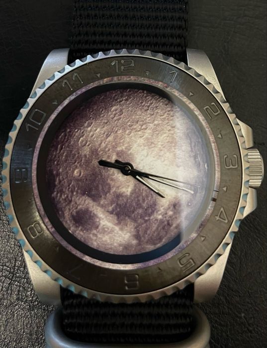 Relogio Solo Luar (customizado)