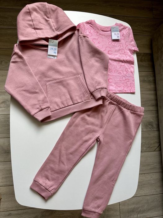 Костюми на дівчинку Primark нові