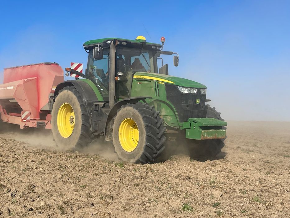 Ciągnik John Deere  7290R super stan