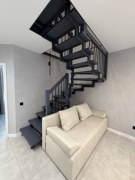 Таунхаус з ремонтом 3 хв до міста.