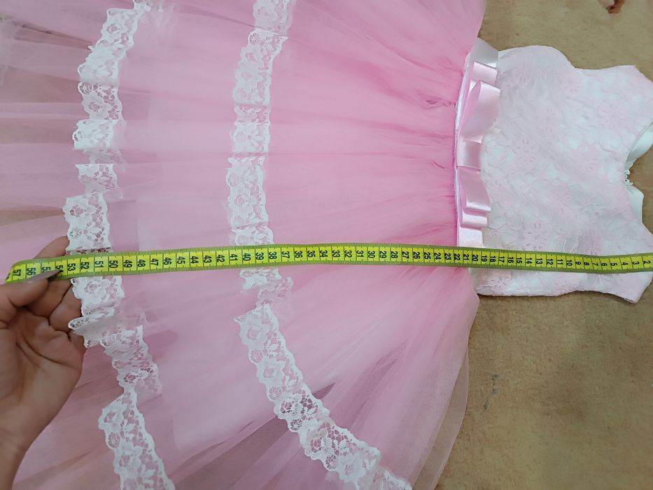 Нарядна сукня для дівчинки