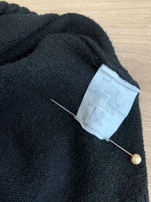 Sweter s kapturem na rozmiar 42.