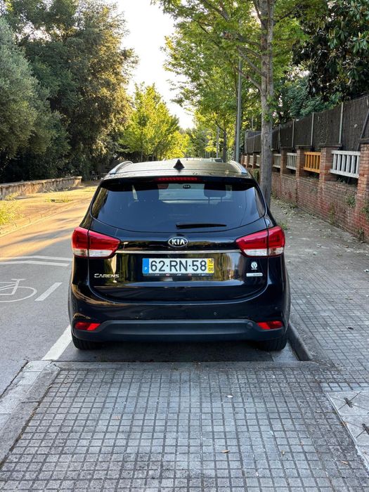 Kia carens - 7 lugares - Diesel