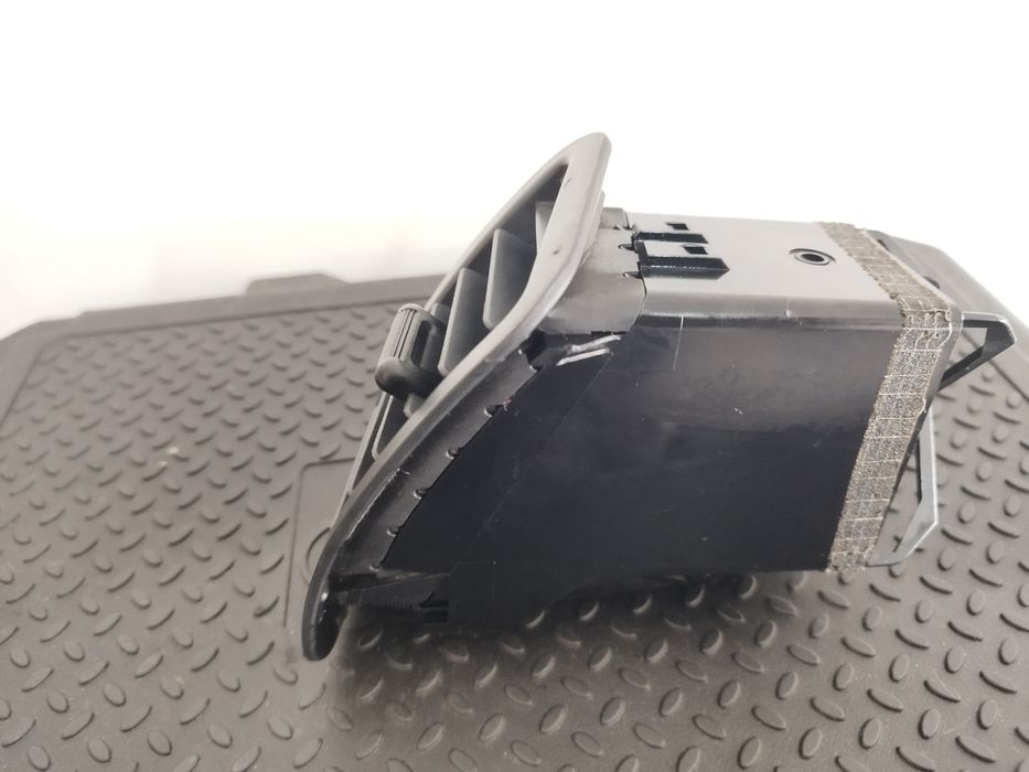 Saída ventilação Nissan Terrano 2 Ford Maverick
