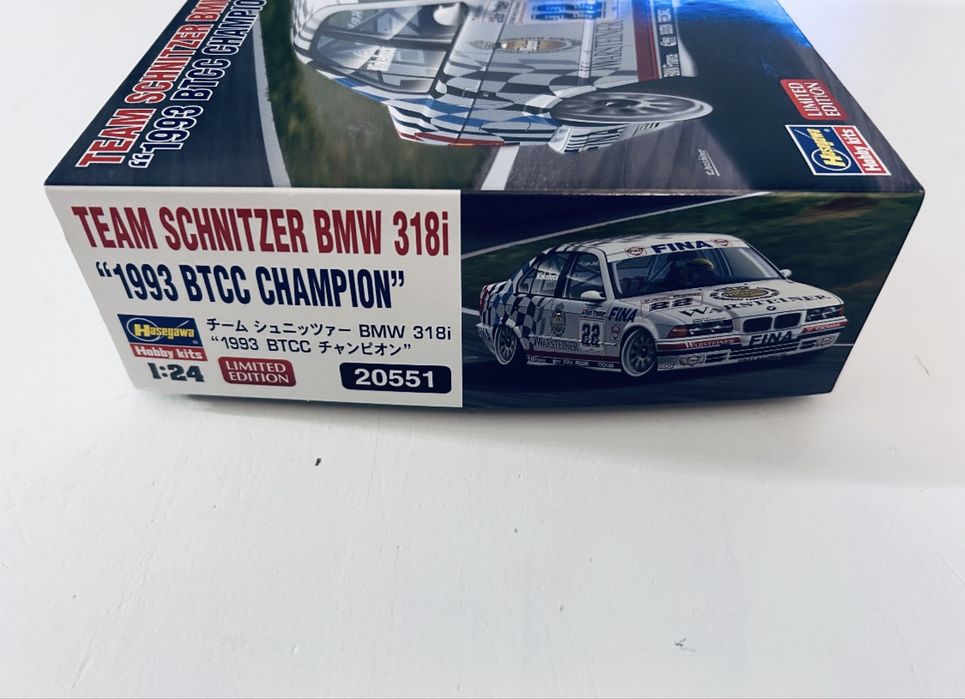 Samochód BMW 318i model do sklejenia Hasegawa 20551