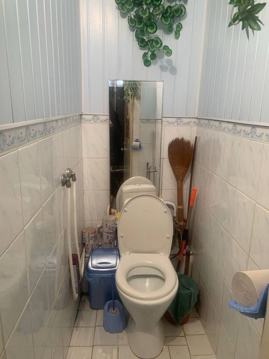 Оренда кімнати для дівчини, район Виставка (СВ)