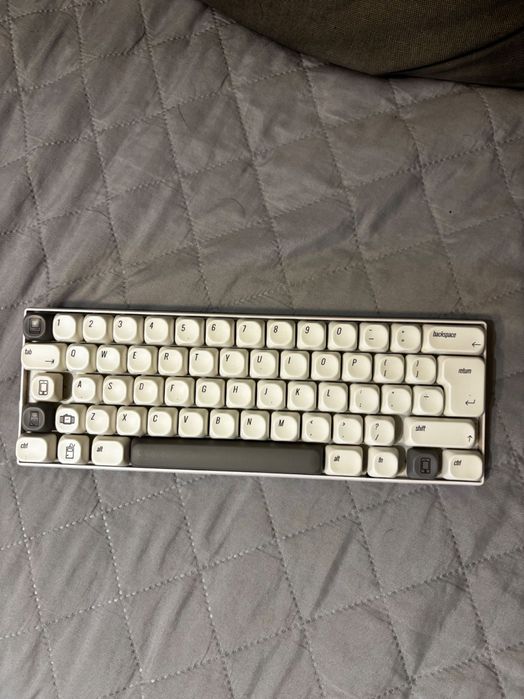 Klawiatura custom Royal Kludge RK61 Akko CS Yellow Creamy V3 60%