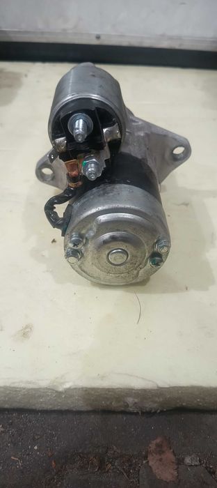 rozrusznik Subaru Legacy