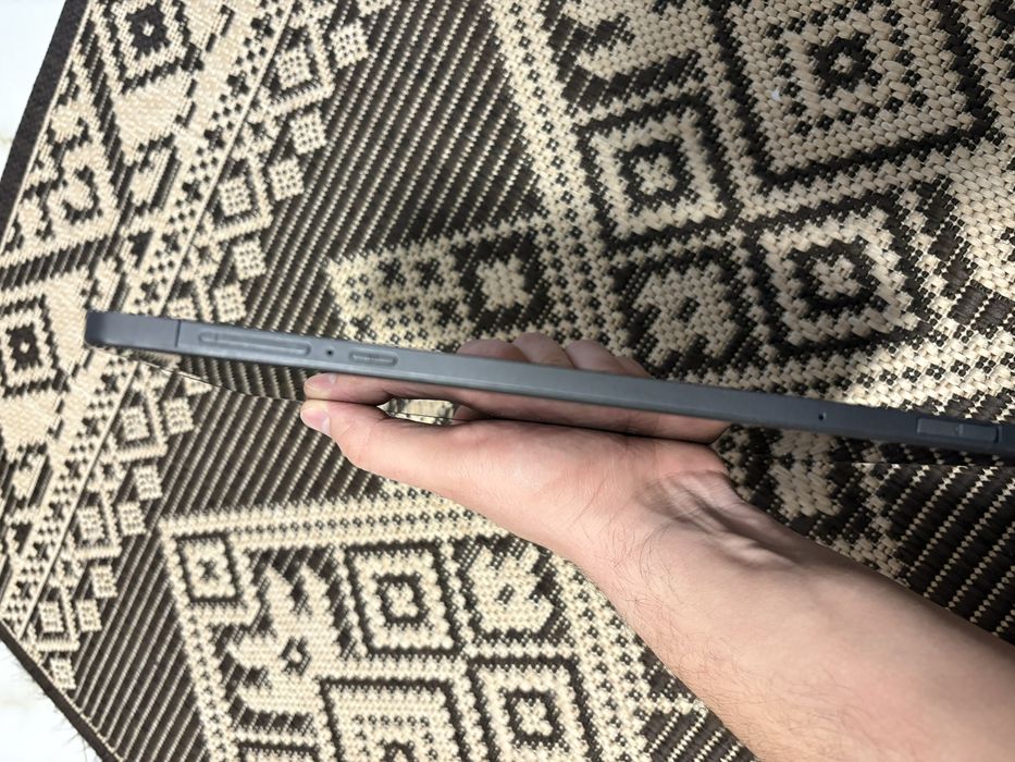 Планшет Acer Iconia Tab P10-11 Wi-Fi 64 GB