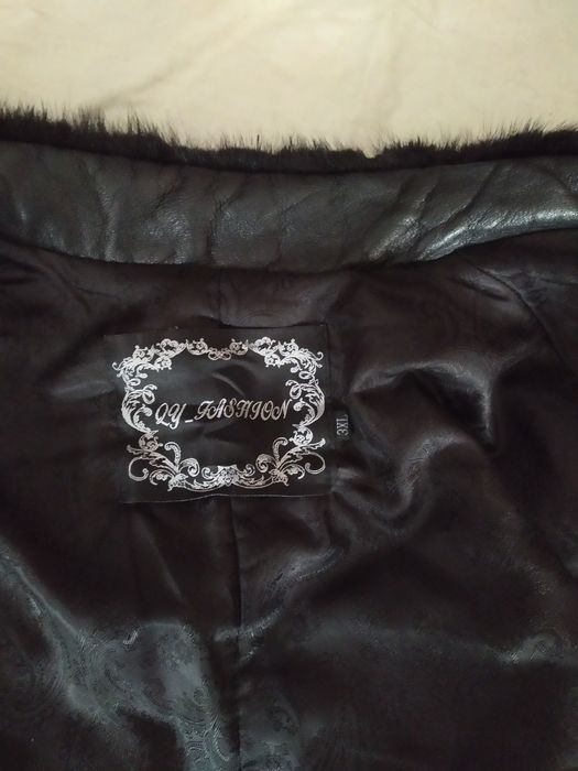 Продам норковую женскую  жилетку